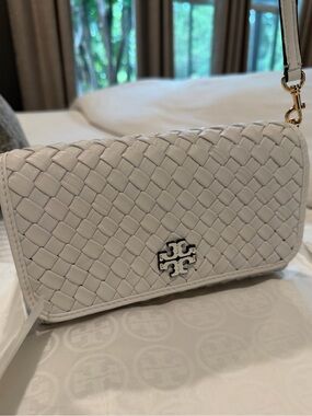 Tory Burch White Woven Leather Crossbody Thea purse clutch